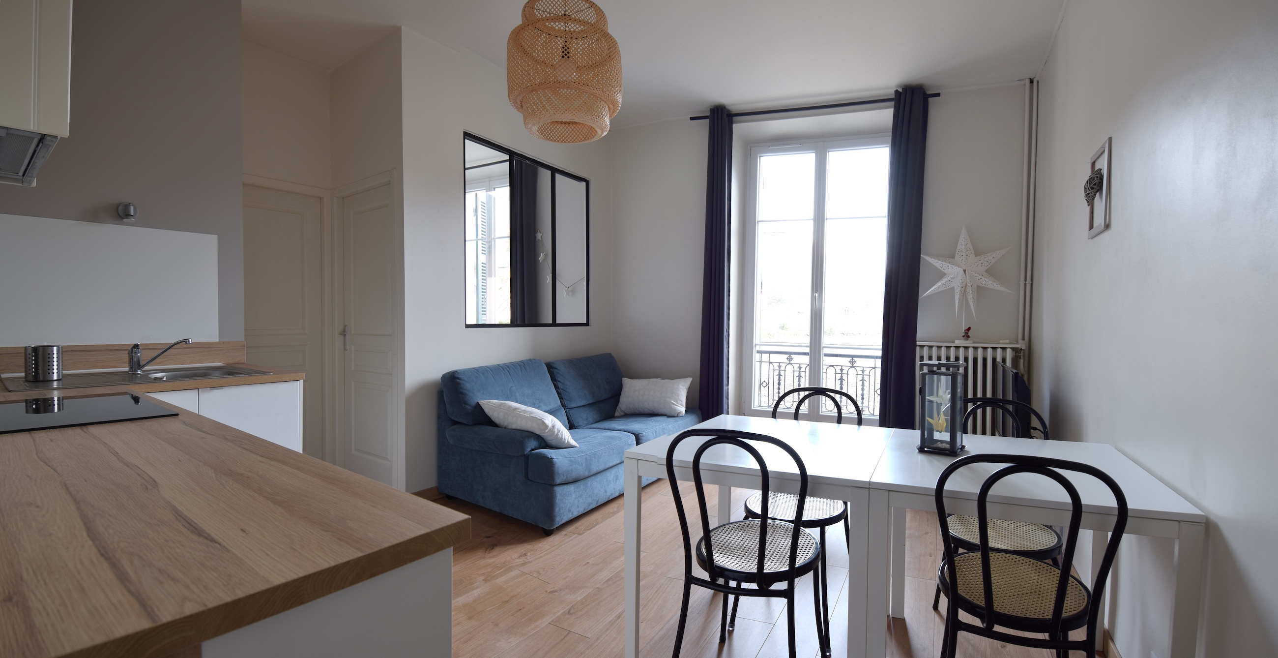 Pièce principale appartement Verrière Séjour Uriage Location